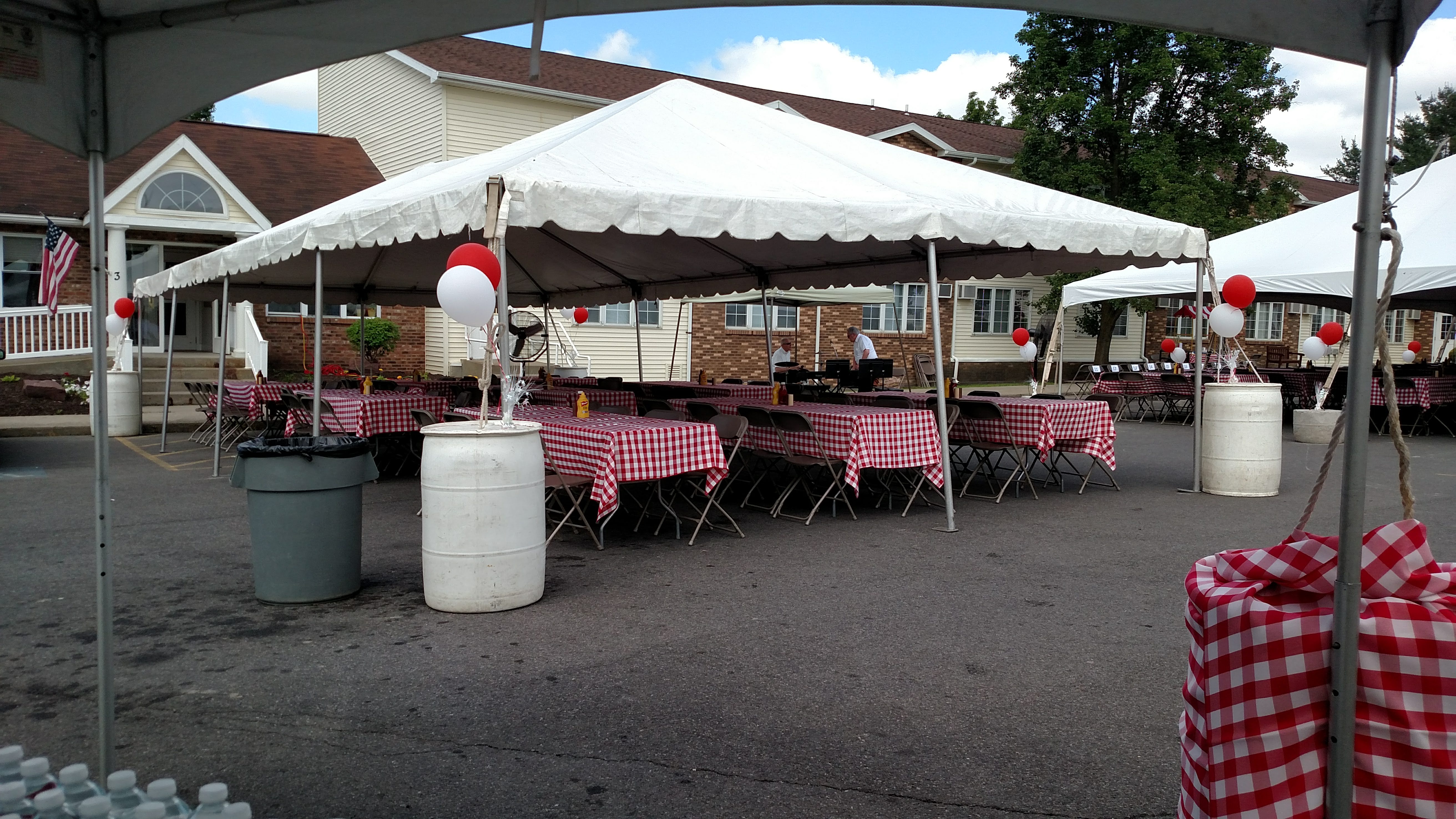 Outdoor event tent setup